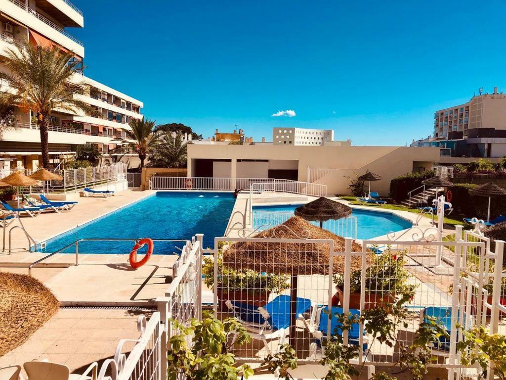 Nogalera 110 City Central 3 Seasonal Pools With Bar Torremolinos Buitenkant foto